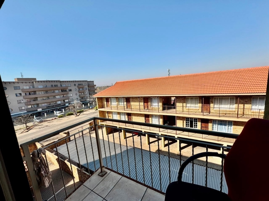 1 Bedroom Property for Sale in Die Bult North West